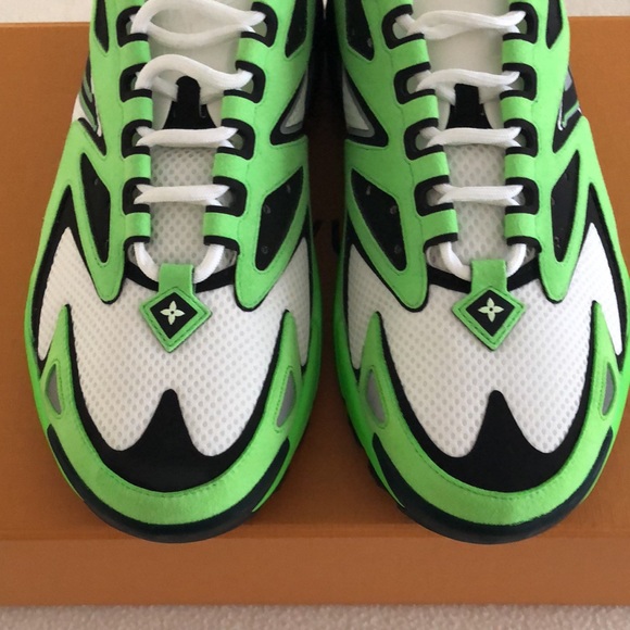 Louis Vuitton Runner Tatic Green - Picture 2 of 14